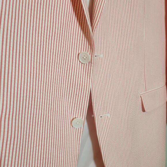 CHAPS Men's Pink and White Seersucker Suit Jacket, Size 48L - Picture 5 of 8
